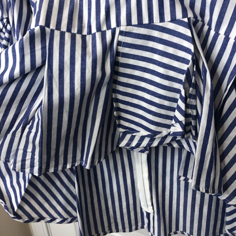Avec long sleeve blue and white striped ruffled blouse, size large - Picture 7 of 15